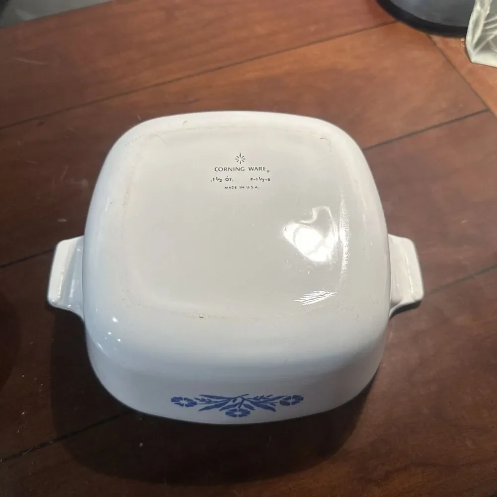 Vintage Pyrex  Blue Cornflower Corning Ware 1.5 Quart P-1 1/2-B Without Lid